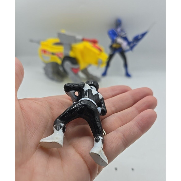 Lot of 3 VTG Black Blue Mighty Morphin Power Rangers with Sabertooth Tiger Zord - Picture 3 of 9